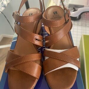 White Mountain Tan Brown Heeled Sandals